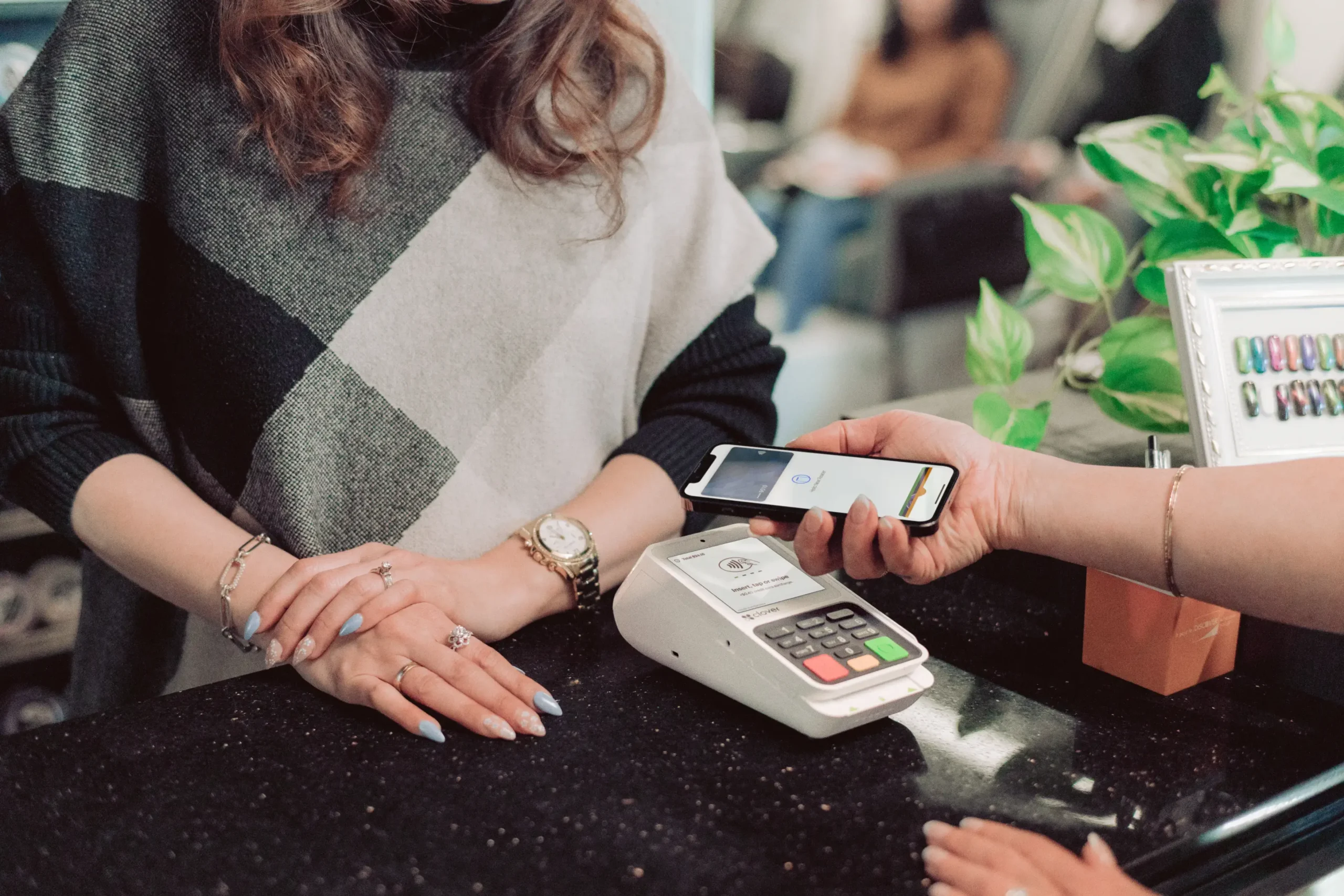 compact-carousel-5__2_ (1)